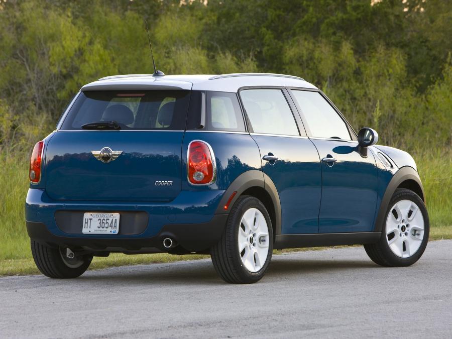  Mini Cooper Countryman 2010 года  (US) (фото 8 из 9)